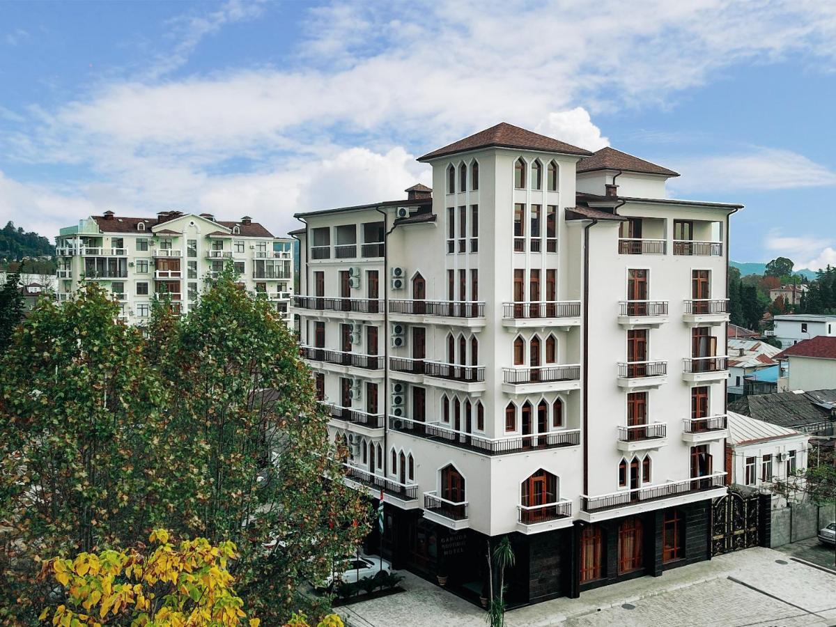 Garuda Boutique Hotel Sukhumi Ngoại thất bức ảnh
