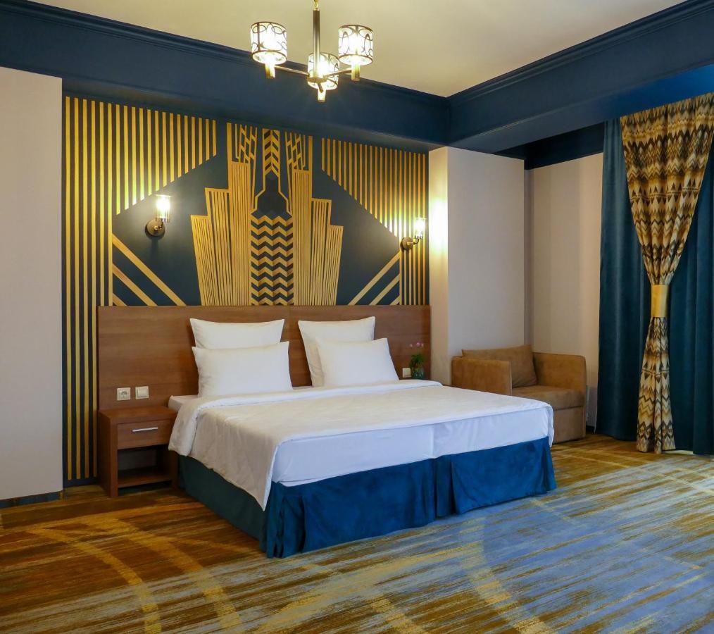 Garuda Boutique Hotel Sukhumi Ngoại thất bức ảnh