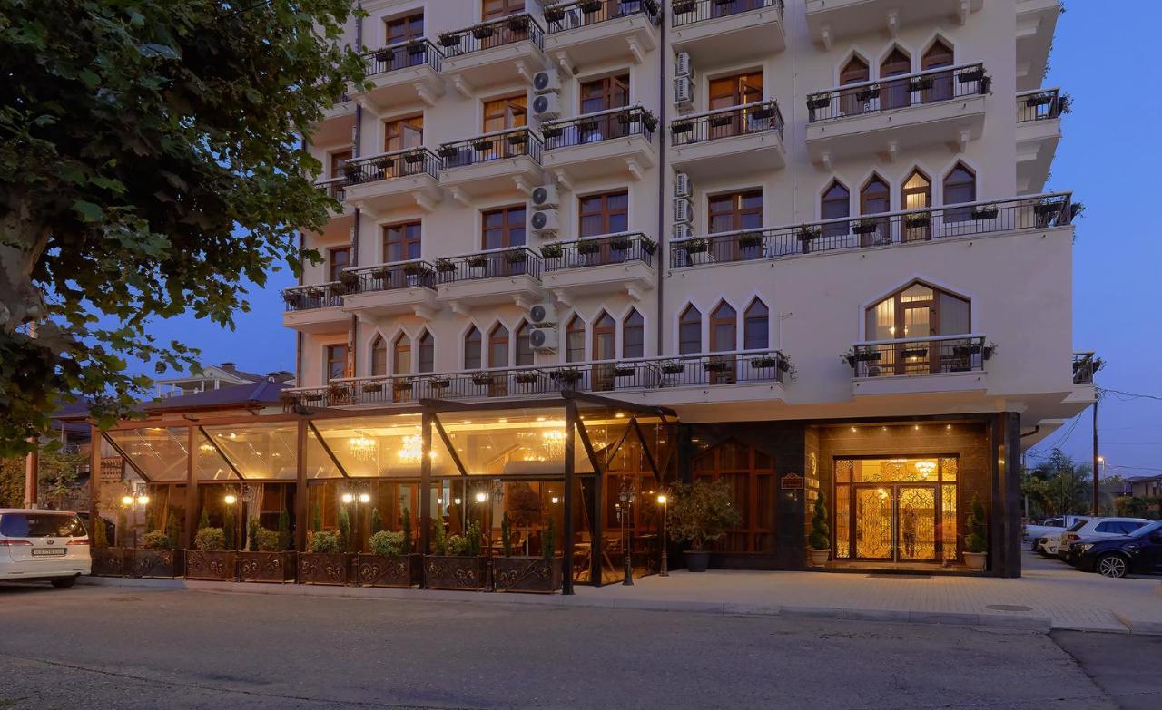 Garuda Boutique Hotel Sukhumi Ngoại thất bức ảnh