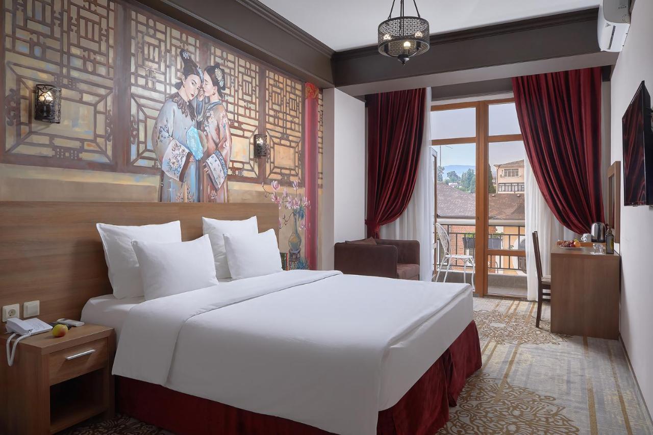 Garuda Boutique Hotel Sukhumi Ngoại thất bức ảnh