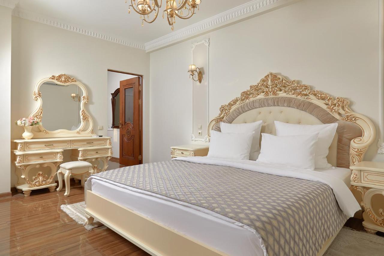 Garuda Boutique Hotel Sukhumi Ngoại thất bức ảnh