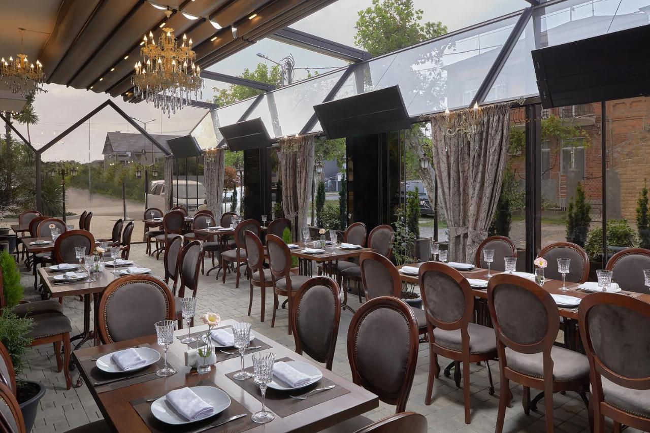 Garuda Boutique Hotel Sukhumi Ngoại thất bức ảnh